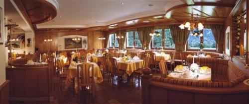 Alpin-Hotel Schrofenblick Майрхофен Экстерьер фото